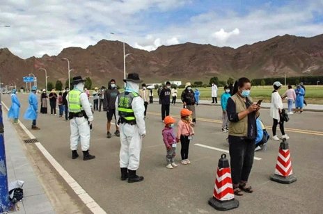 西藏縱覽：藏區民衆因新冠病毒遭到嚴厲管控; 多地爆發洪澇損失慘重