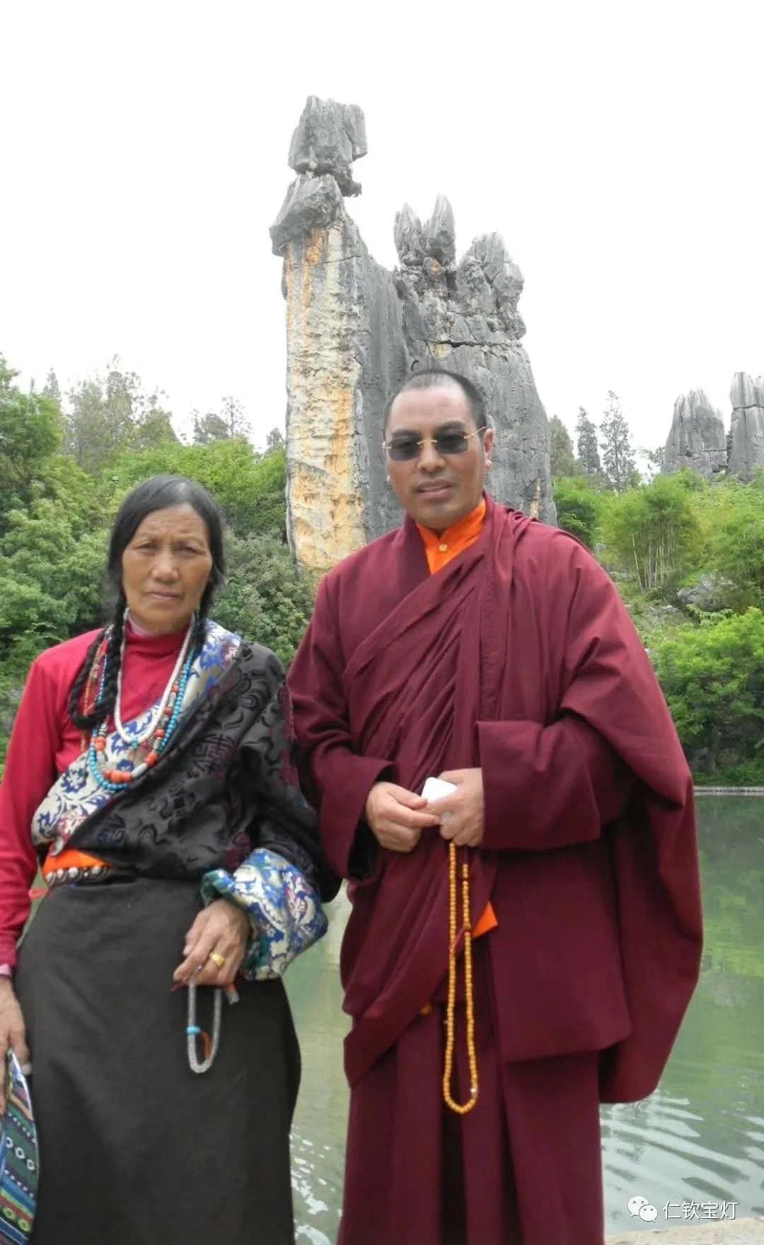 已故西藏果洛高僧洪嘎多杰仁波切之母度嘎卓玛离世