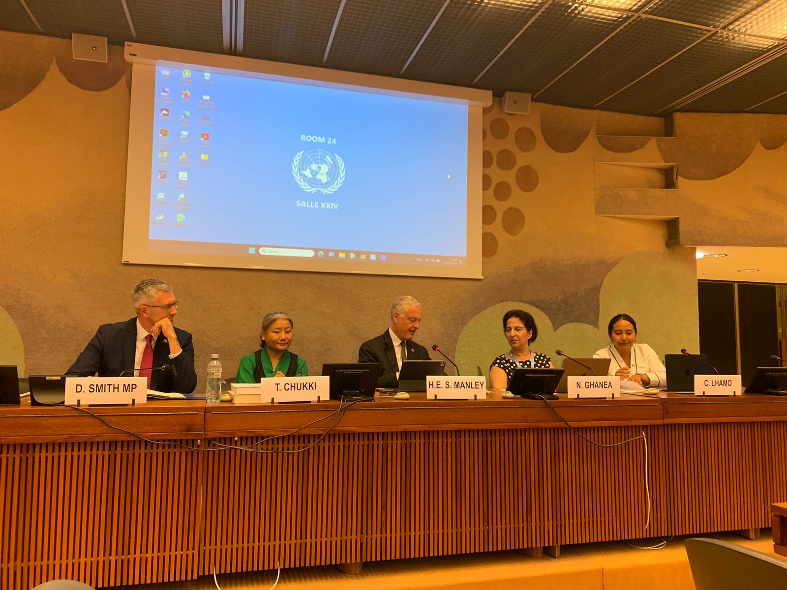 聯合國專家嚴正警告中國當局停止干涉達賴喇嘛轉世問題