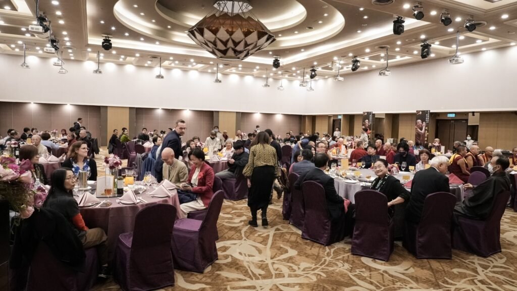 台灣藏人隆重慶祝達賴喇嘛尊者榮獲諾貝爾和平獎 36 週年